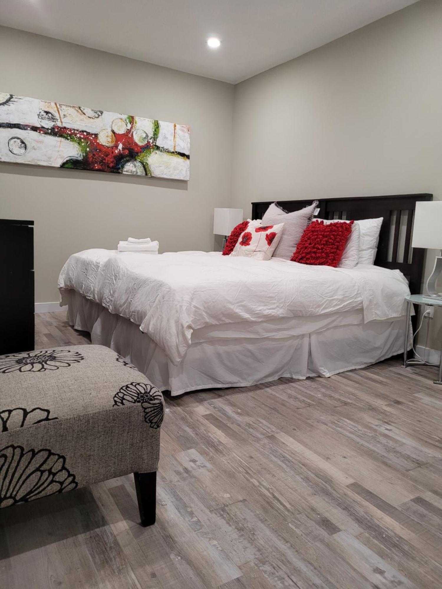 Boardwalk Homes - Executive Guest Rooms & Townhomes Kitchener Kültér fotó