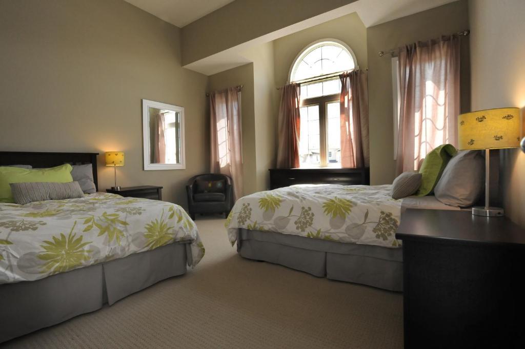 Boardwalk Homes - Executive Guest Rooms & Townhomes Kitchener Kültér fotó