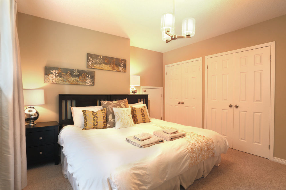 Boardwalk Homes - Executive Guest Rooms & Townhomes Kitchener Kültér fotó